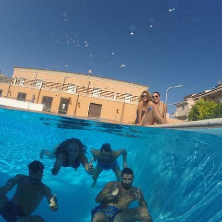 Agathae Hotel & Residence Scoglitti Bagian luar foto