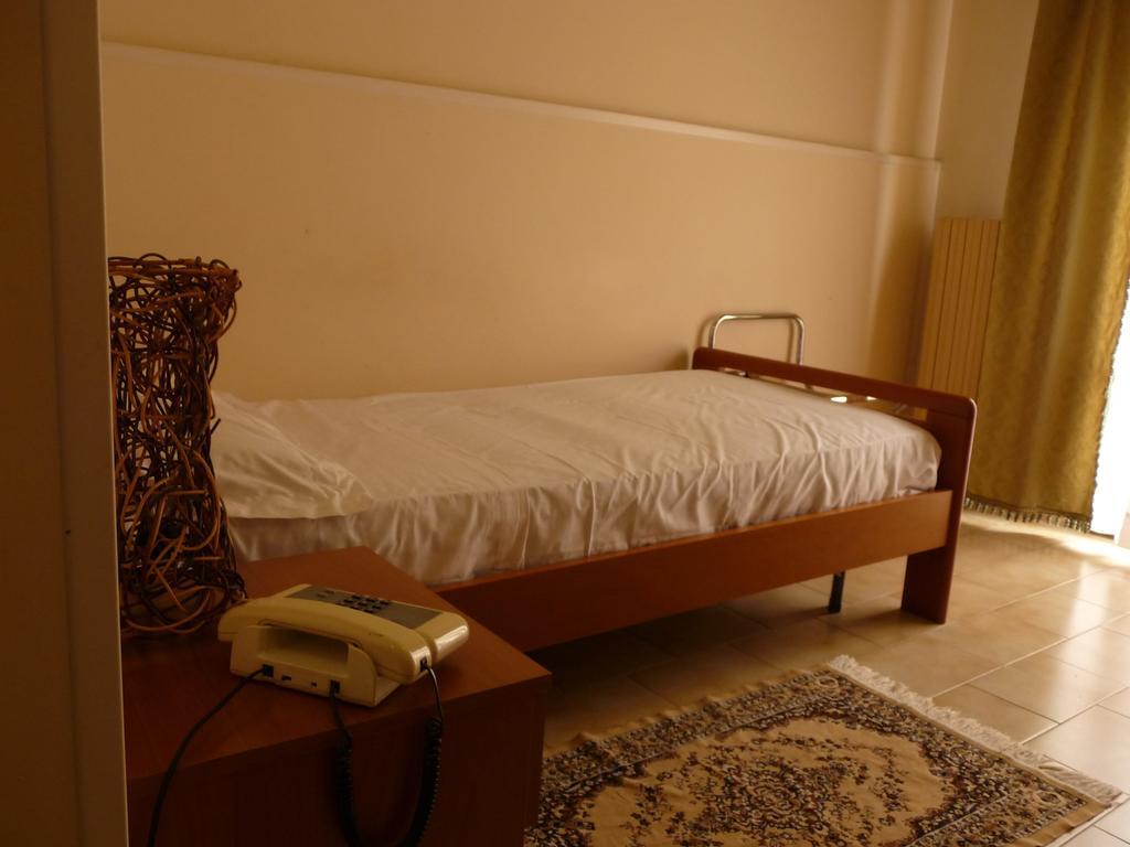 Agathae Hotel & Residence Scoglitti Bagian luar foto