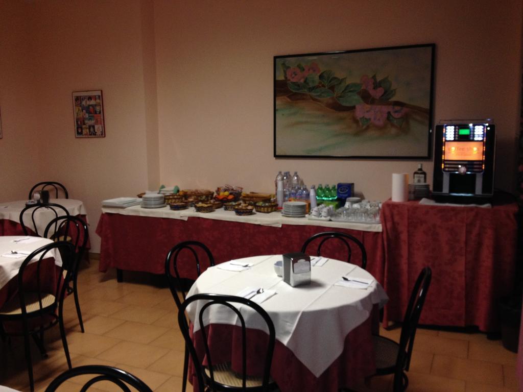Agathae Hotel & Residence Scoglitti Bagian luar foto