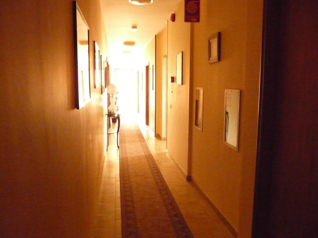 Agathae Hotel & Residence Scoglitti Bagian luar foto