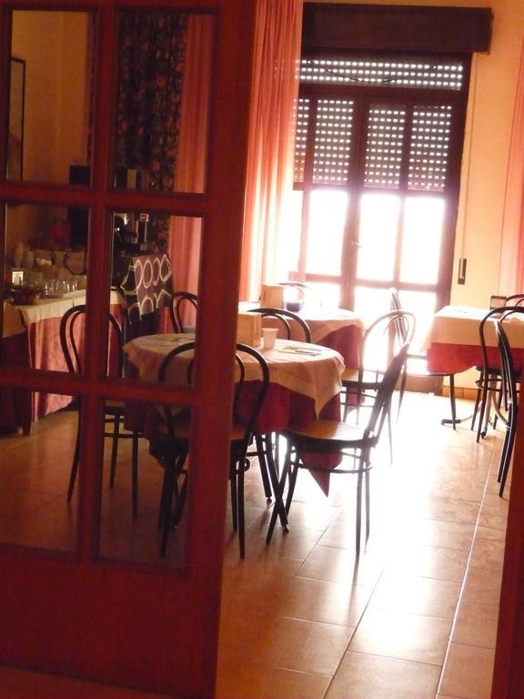 Agathae Hotel & Residence Scoglitti Bagian luar foto