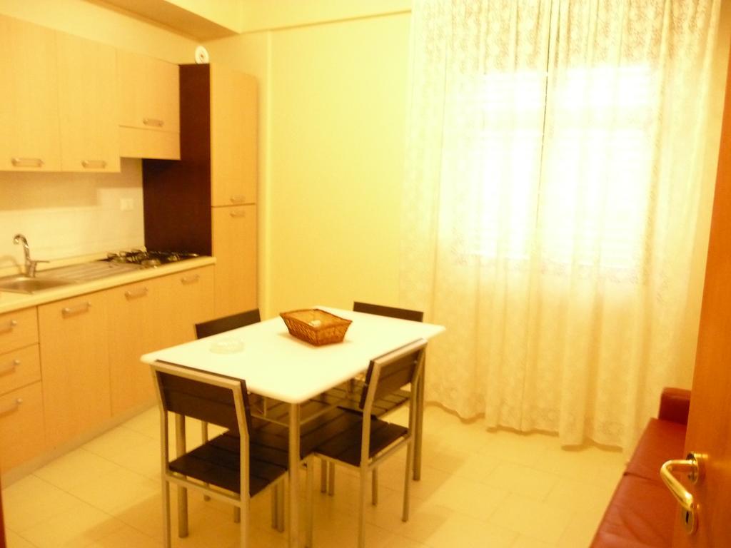 Agathae Hotel & Residence Scoglitti Bagian luar foto