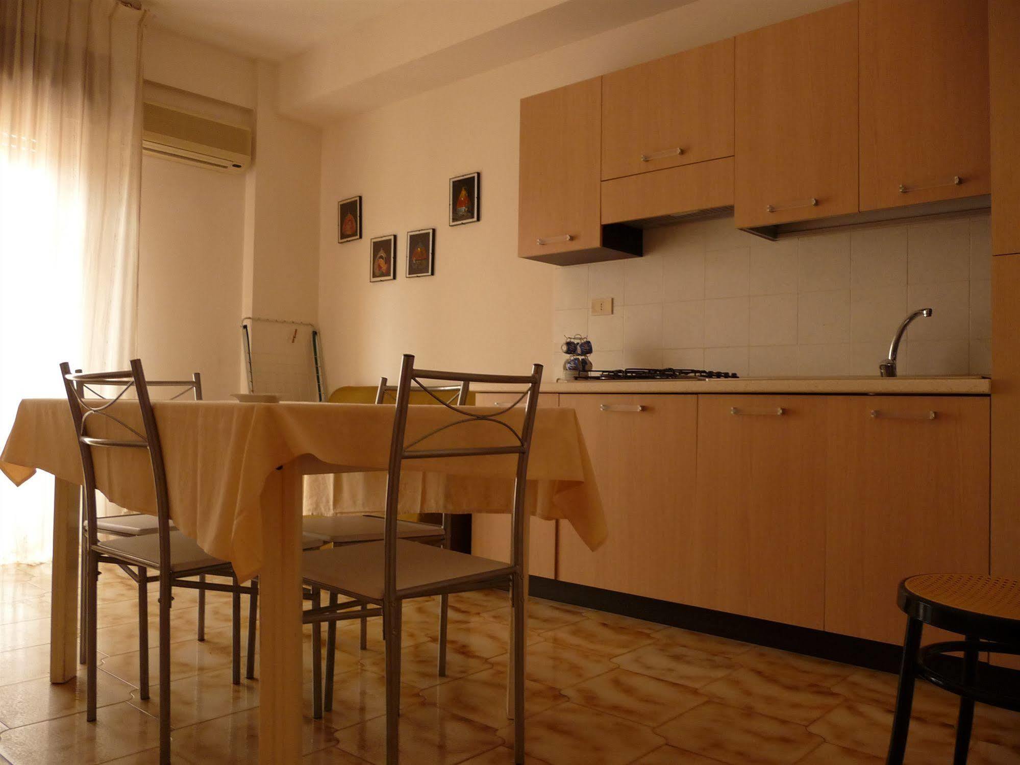 Agathae Hotel & Residence Scoglitti Bagian luar foto